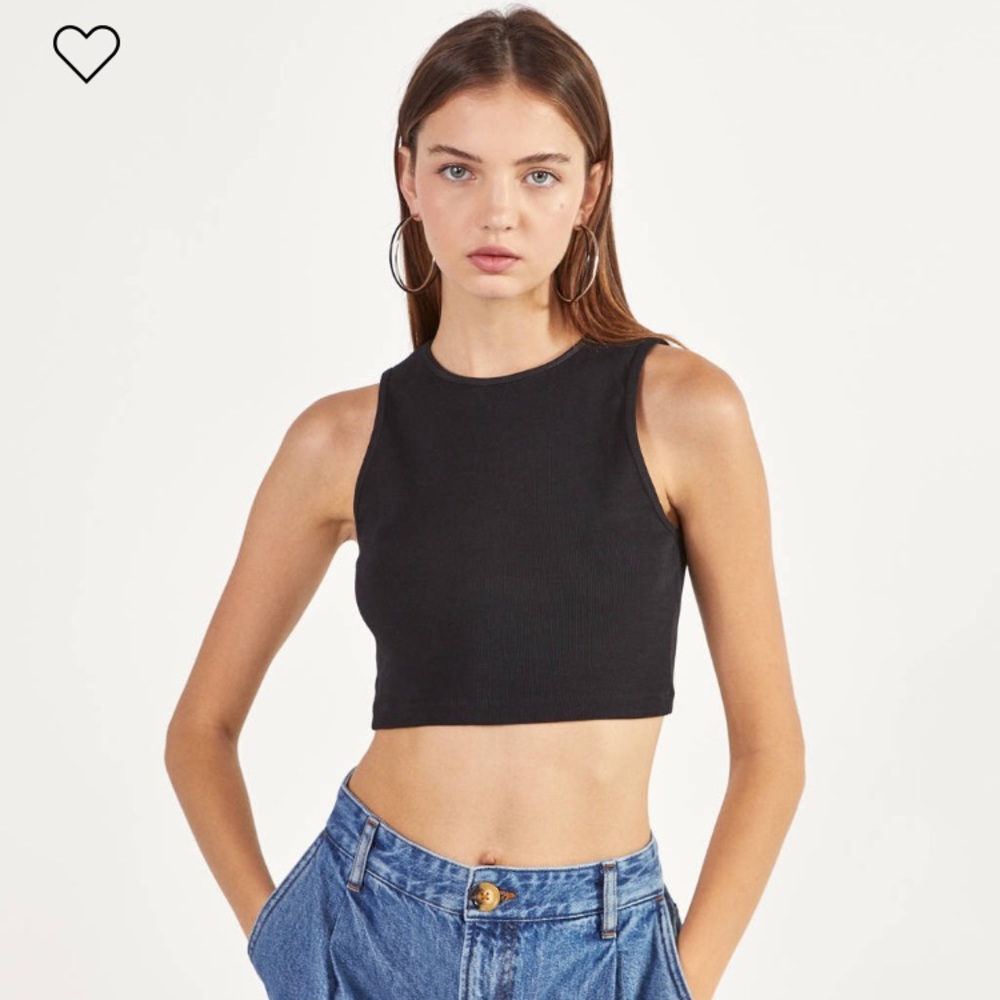 Sleeveless Crop Top